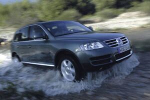 DB2003AU00103_web_1600