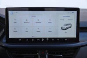 Ford Kuga PHEV 2025 (15)