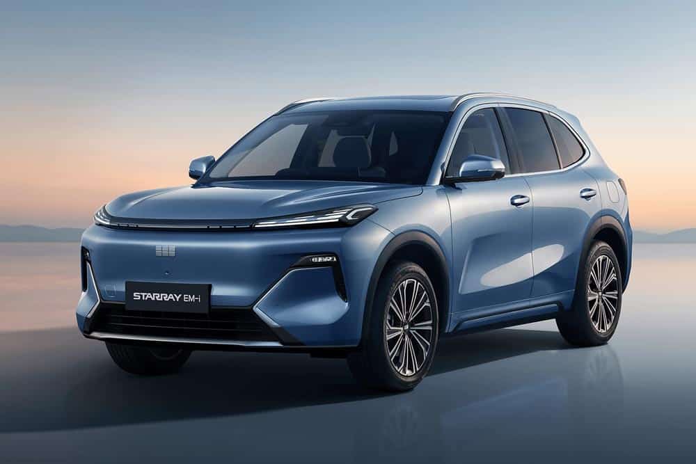 https://autogreeknews.gr/wp-content/uploads/2025/10/Geely-Starray-EM-i.jpg