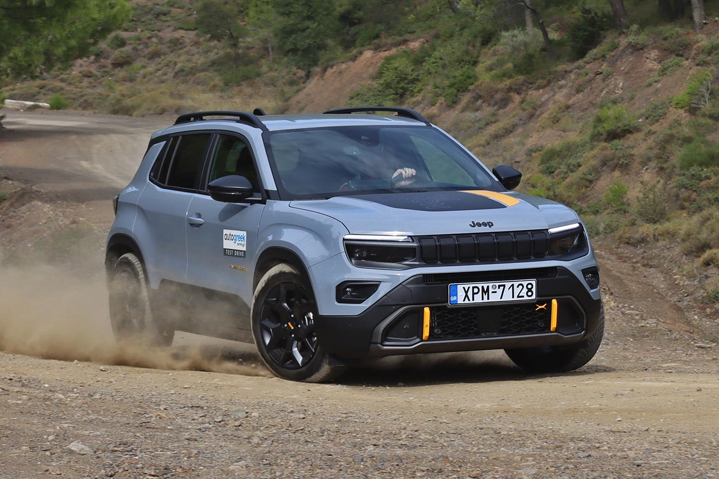Δοκιμή Jeep Avenger 4xe 1.2 145 HP
