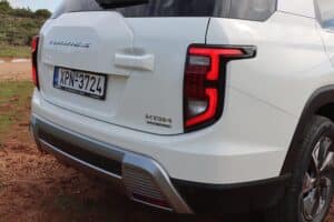 KGM Torres Hybrid (13)