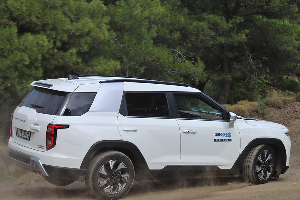 https://autogreeknews.gr/wp-content/uploads/2025/10/KGM-Torres-Hybrid-17.jpg