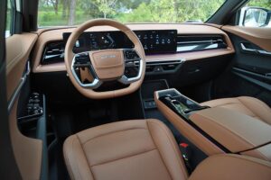 KGM Torres Hybrid (20)