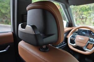 KGM Torres Hybrid (25)