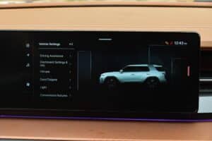 KGM Torres Hybrid (28)