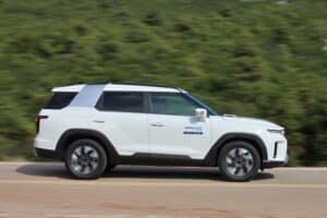 KGM Torres Hybrid (3)