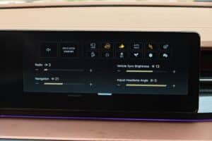 KGM Torres Hybrid (32)