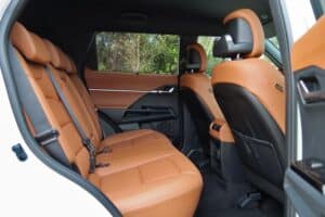 KGM Torres Hybrid (37)