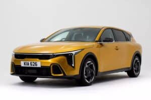 Kia-K4-hatch-00003-2048×1365