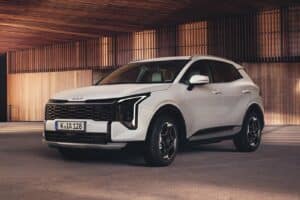 Προύχοντας με το νέο Kia Sportage Hybrid 239 hp