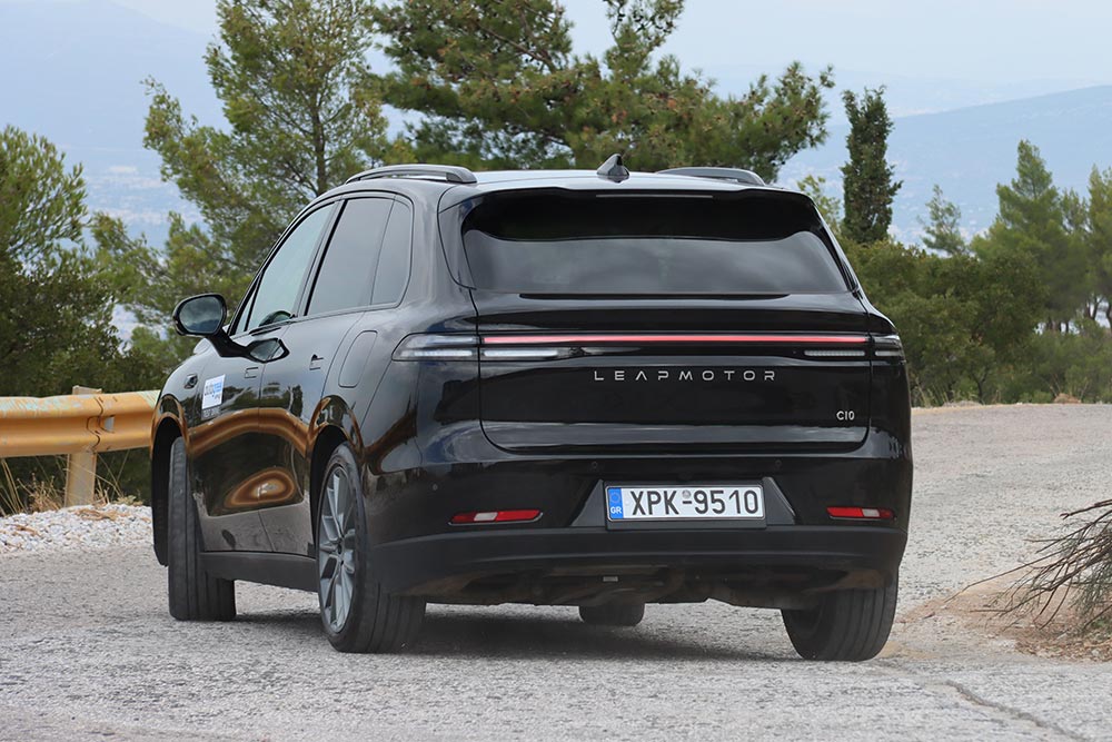 https://autogreeknews.gr/wp-content/uploads/2025/10/Leapmotor-C10-REEV-12.jpg