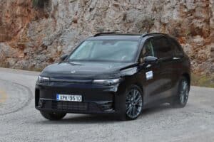 Leapmotor C10 REEV (14)