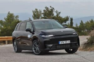 Leapmotor C10 REEV (15)