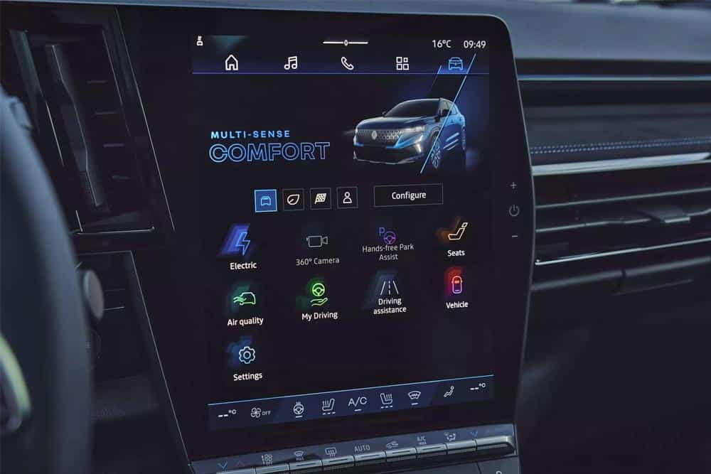 https://autogreeknews.gr/wp-content/uploads/2025/10/New-Renault-Austral-2025-infotainment.jpg