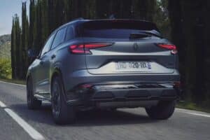 New-Renault-Austral—Esprit-Alpine-rear