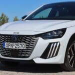 Peugeot 208 Hybrid 145 (10)