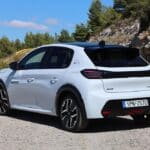 Peugeot 208 Hybrid 145 (12)