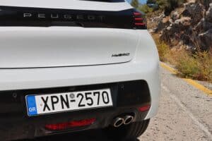 Peugeot 208 Hybrid 145 (13)