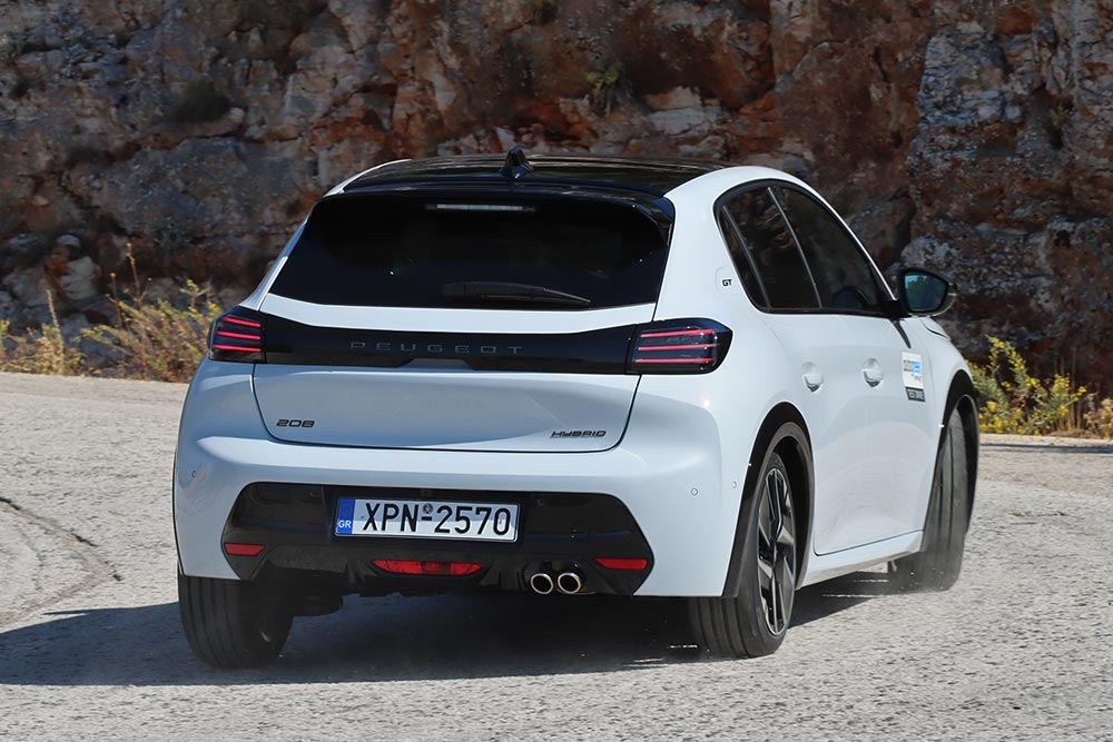 https://autogreeknews.gr/wp-content/uploads/2025/10/Peugeot-208-Hybrid-145-14.jpg