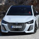 Peugeot 208 Hybrid 145 (15)