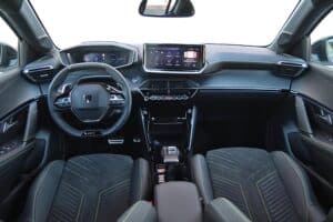 Peugeot 208 Hybrid 145 (17)