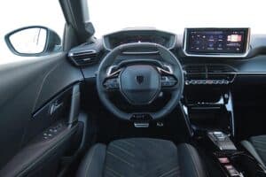 Peugeot 208 Hybrid 145 (18)