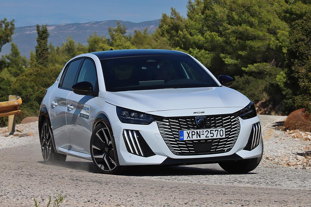 https://autogreeknews.gr/wp-content/uploads/2025/10/Peugeot-208-Hybrid-145-2.jpg