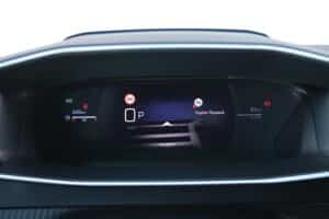 Peugeot 208 Hybrid 145 (28)