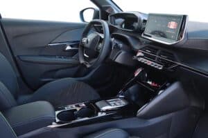 Peugeot 208 Hybrid 145 (31)