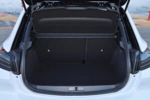 Peugeot 208 Hybrid 145 (34)