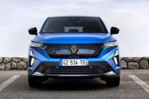 Renault-Rafale-front