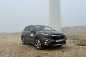 Suzuki-S-CROSS_1