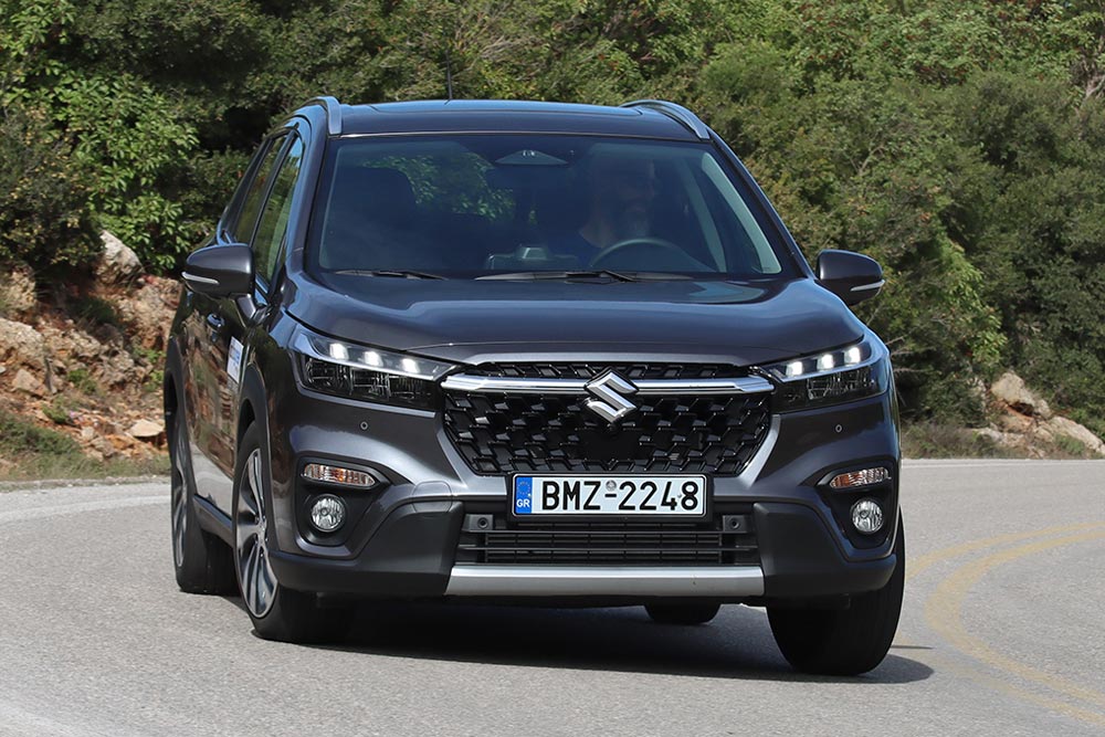 https://autogreeknews.gr/wp-content/uploads/2025/10/Suzuki-S-Cross-1.4-Boosterjet-110-hp-4WD-auto-5.jpg