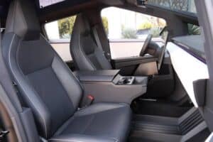 Tesla-Cybertruck-CarsBids-00004-2048×1364