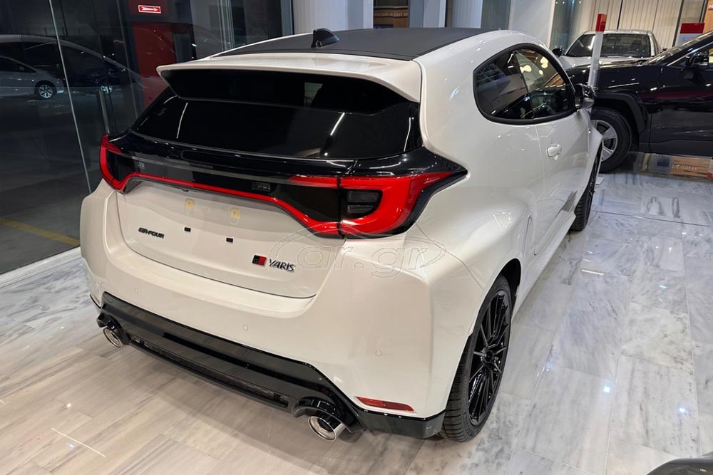 https://autogreeknews.gr/wp-content/uploads/2025/10/Toyota-GR-Yaris-2025-5.jpg