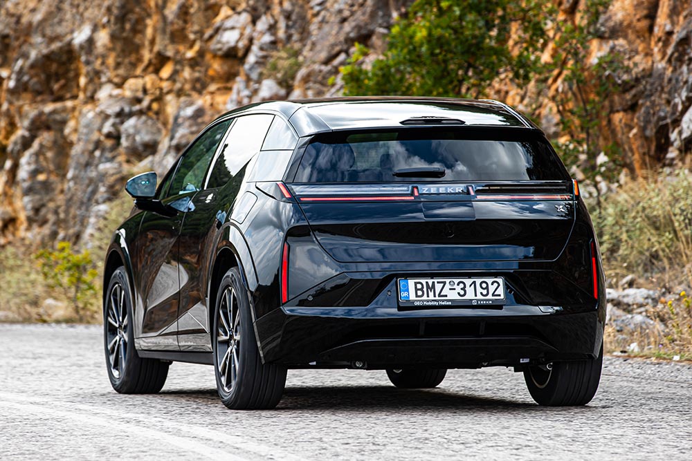 https://autogreeknews.gr/wp-content/uploads/2025/10/ZEEKR-X-5.jpg