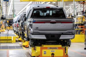 ford-f-150-lightning-assembly-line