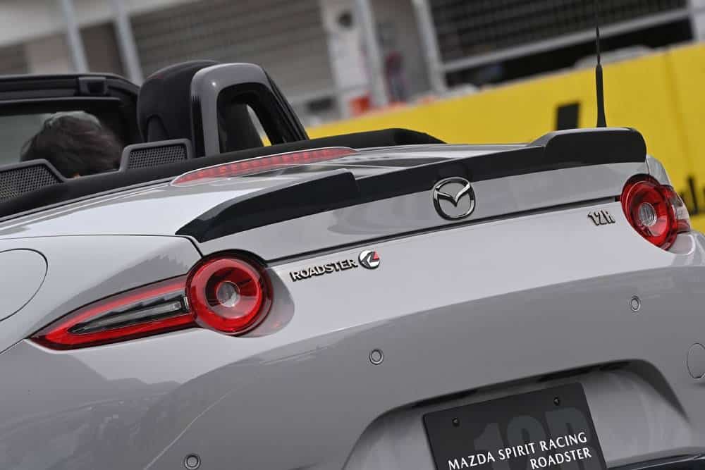 https://autogreeknews.gr/wp-content/uploads/2025/10/mazda-mx-5-spirit-racing-08.jpg