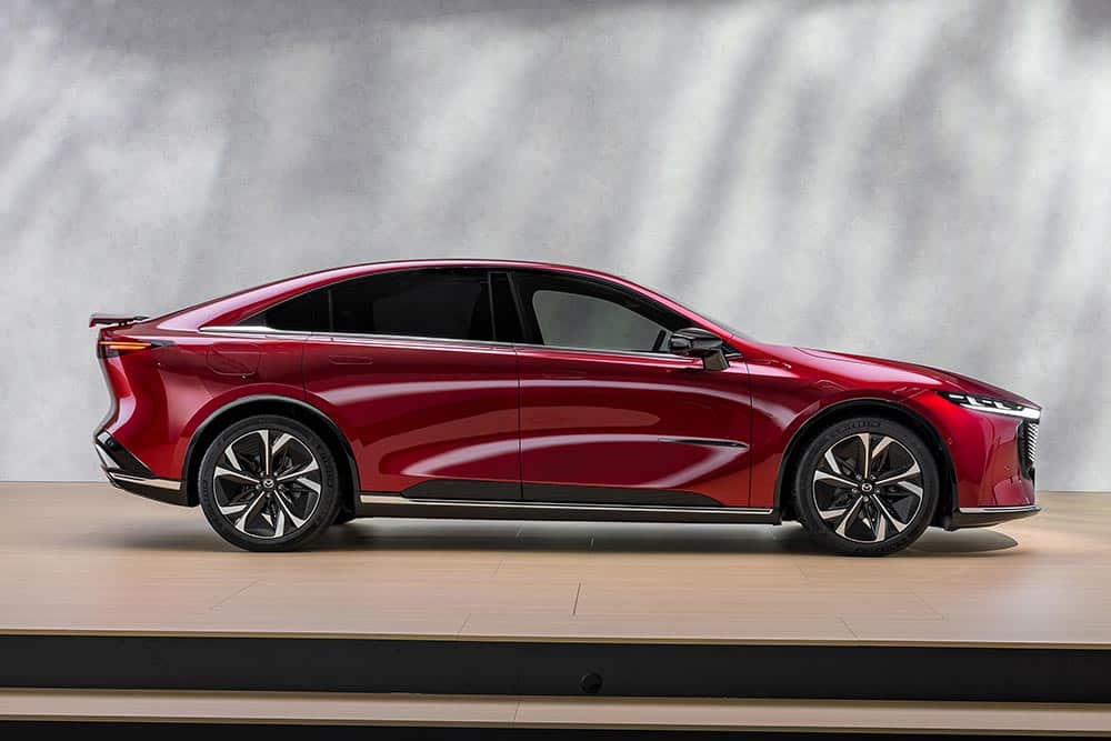 https://autogreeknews.gr/wp-content/uploads/2025/10/mazda6e-4.jpg