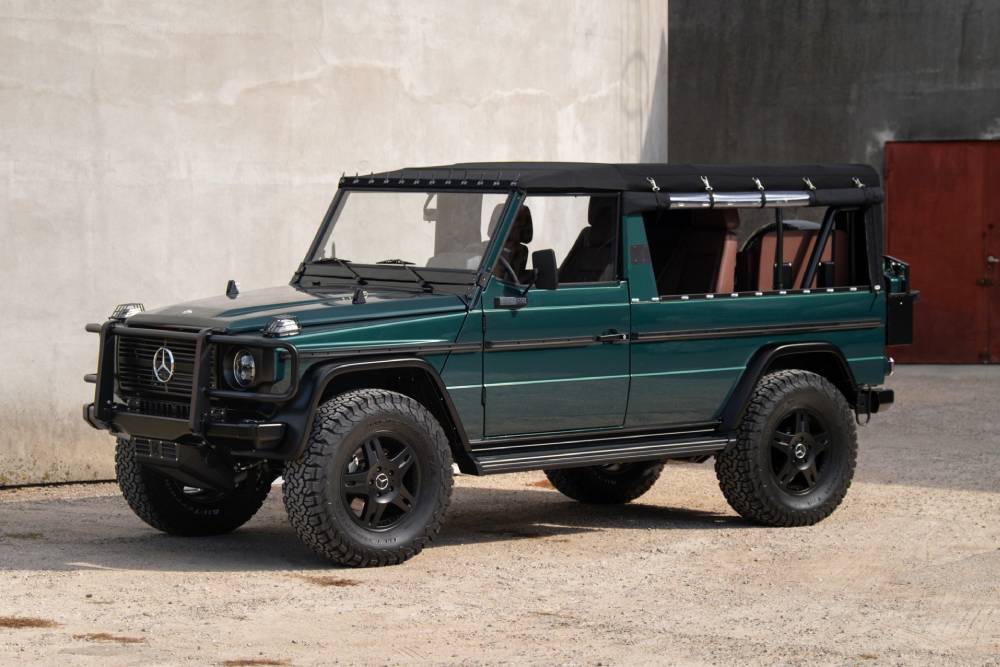 https://autogreeknews.gr/wp-content/uploads/2025/10/old-military-spec-mercedes-g-wagen-gets-a-lwb-cabr.jpg