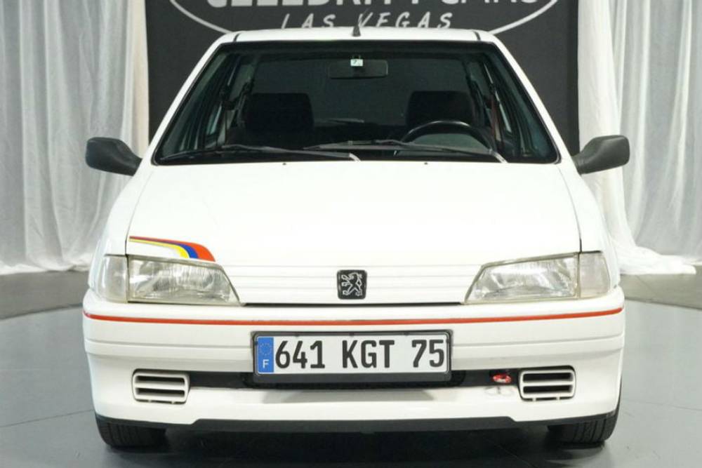 https://autogreeknews.gr/wp-content/uploads/2025/10/peugeot-106-rallye-1.3-usa13-1.jpg