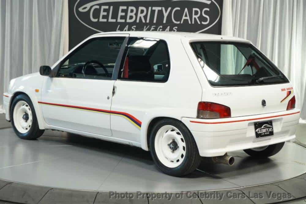 https://autogreeknews.gr/wp-content/uploads/2025/10/peugeot-106-rallye-1.3-usa4-1.jpg