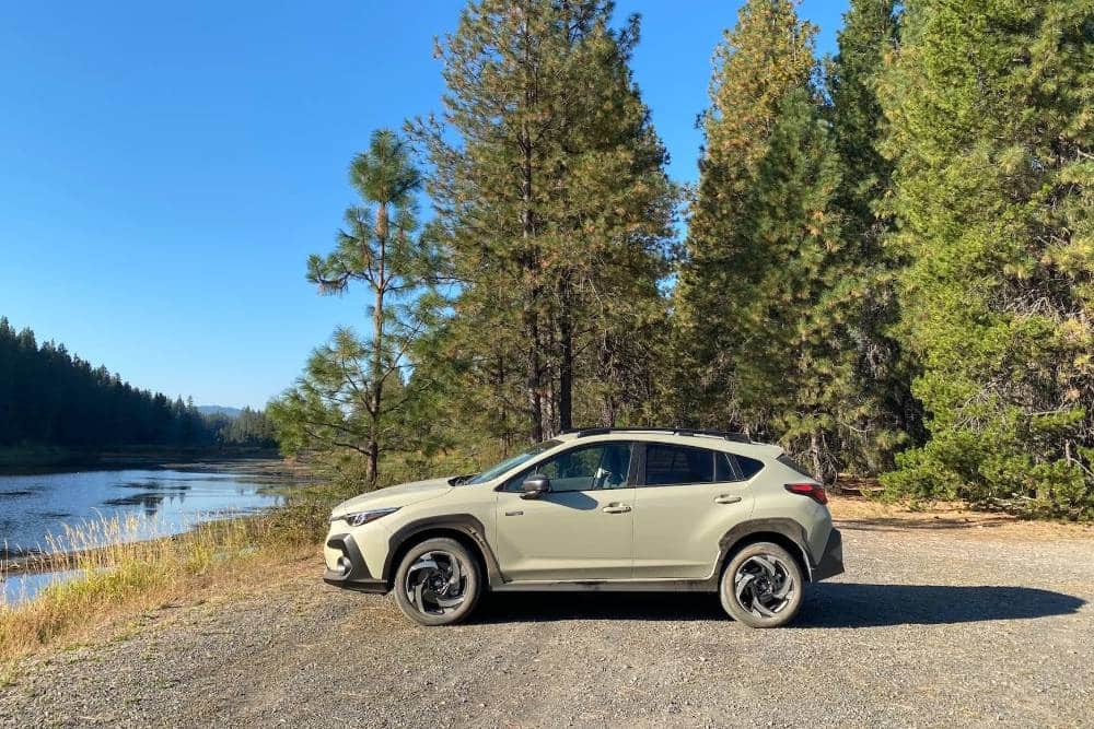 https://autogreeknews.gr/wp-content/uploads/2025/10/subaru-crosstrek-hybrid-review-02.jpg