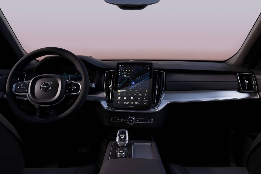 https://autogreeknews.gr/wp-content/uploads/2025/10/the-all-new-volvo-xc90-black-edition-has-scandinav-6.jpg