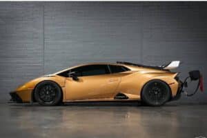this-lamborghini-huracan-sto-laughs-in-the-face-of (1)