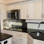 volvo-semi-with-a-smart-fortwo-parked-on-its-back- (1)