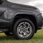 2026-Nissan-Navara-ST-X-4-2048x1366