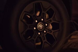 2026-Toyota-Hilux-Teaser-5-2048×1152