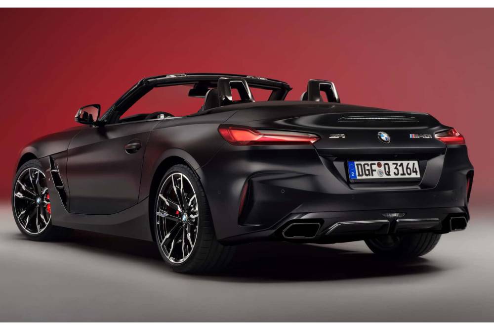 https://autogreeknews.gr/wp-content/uploads/2025/11/2026-bmw-z4-final-edition-rear-3-4.jpg