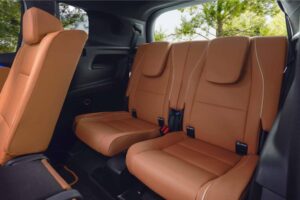 2027-mercedes-glb-interior (9)